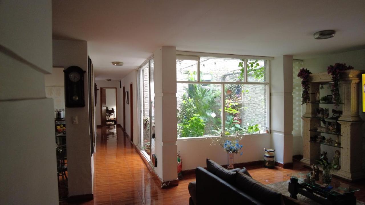 Noras Homestay Laureles メデジン エクステリア 写真
