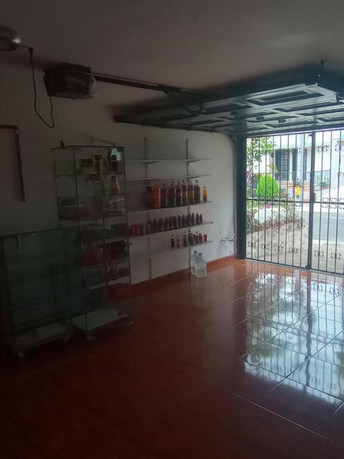 Noras Homestay Laureles メデジン エクステリア 写真