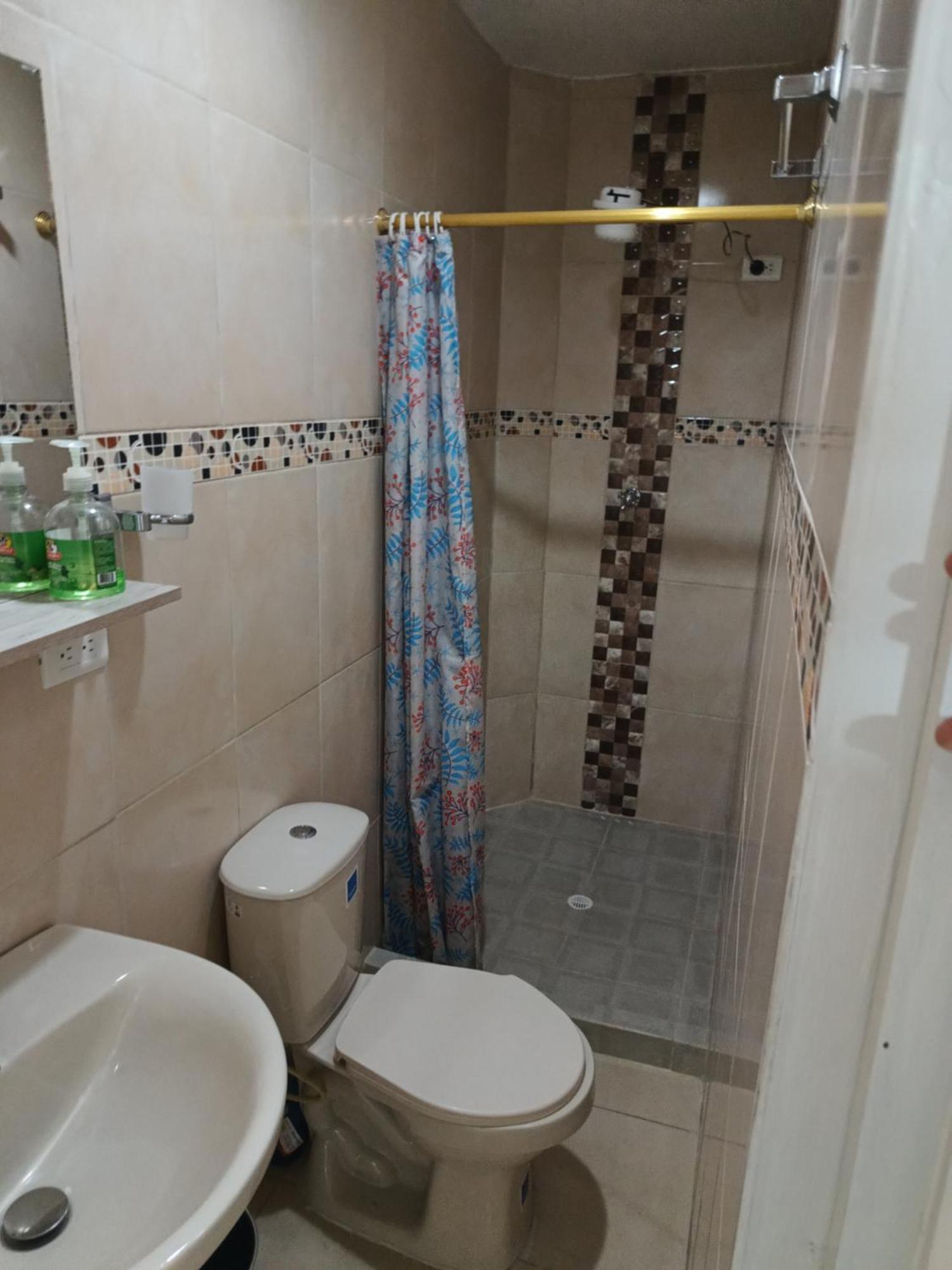 Noras Homestay Laureles メデジン エクステリア 写真